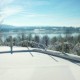 La terrasse et le lac sous la neige